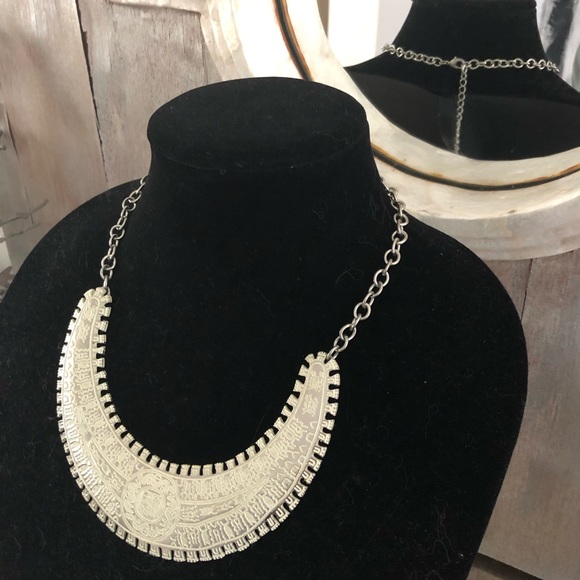 Lot of fashion necklaces. FREE with purchase over 30$ - Picture 5 of 8